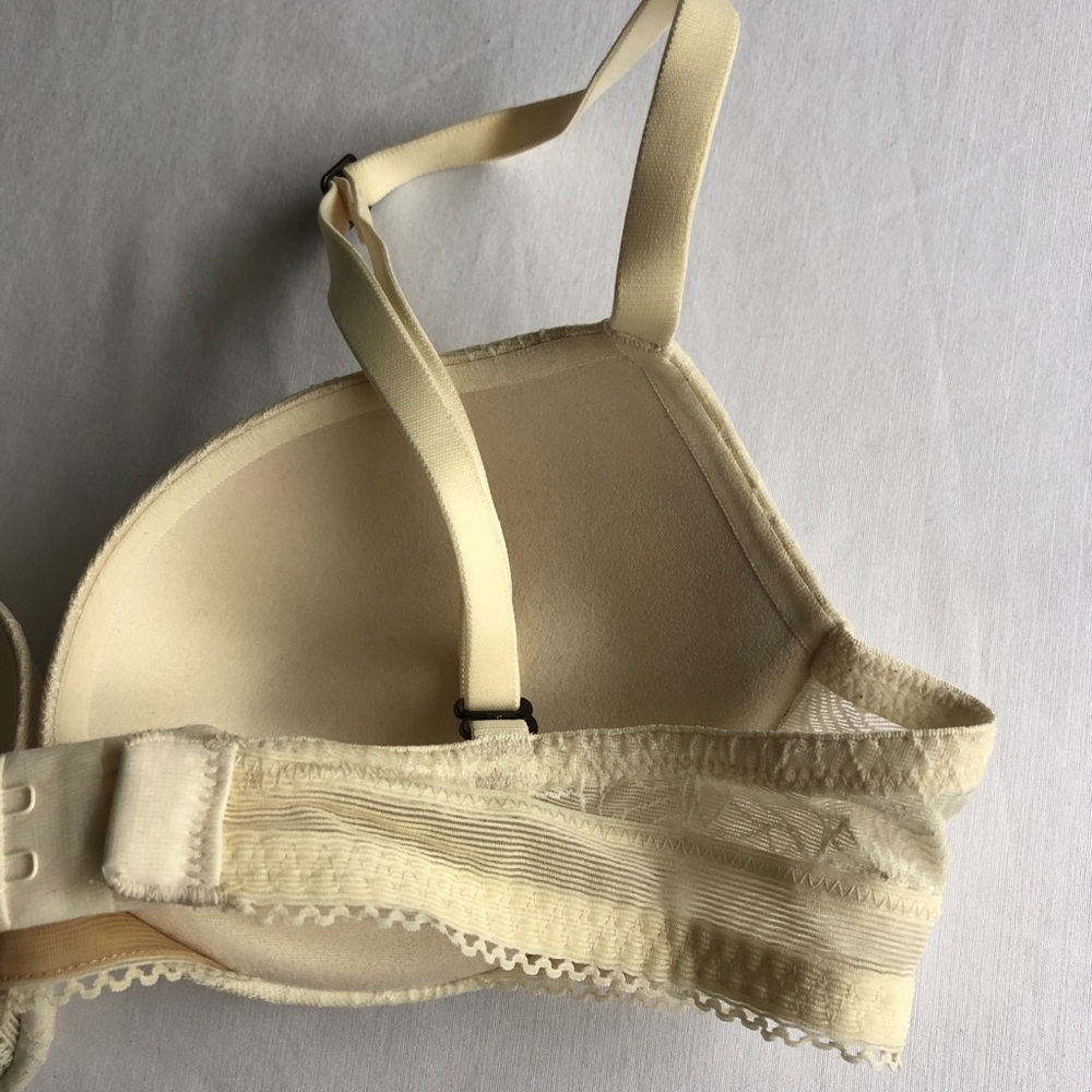 Calvin Klein Push-up Bra - Picture 8 of 10